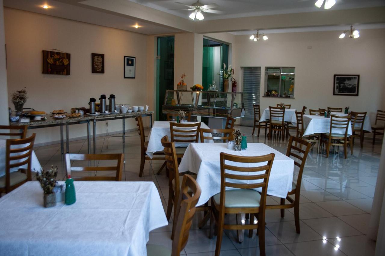 פראדוס Apart Hotel Agua Limpa מראה חיצוני תמונה