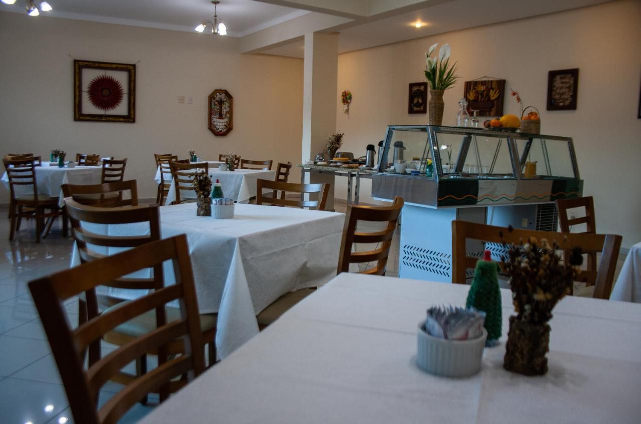 פראדוס Apart Hotel Agua Limpa מראה חיצוני תמונה