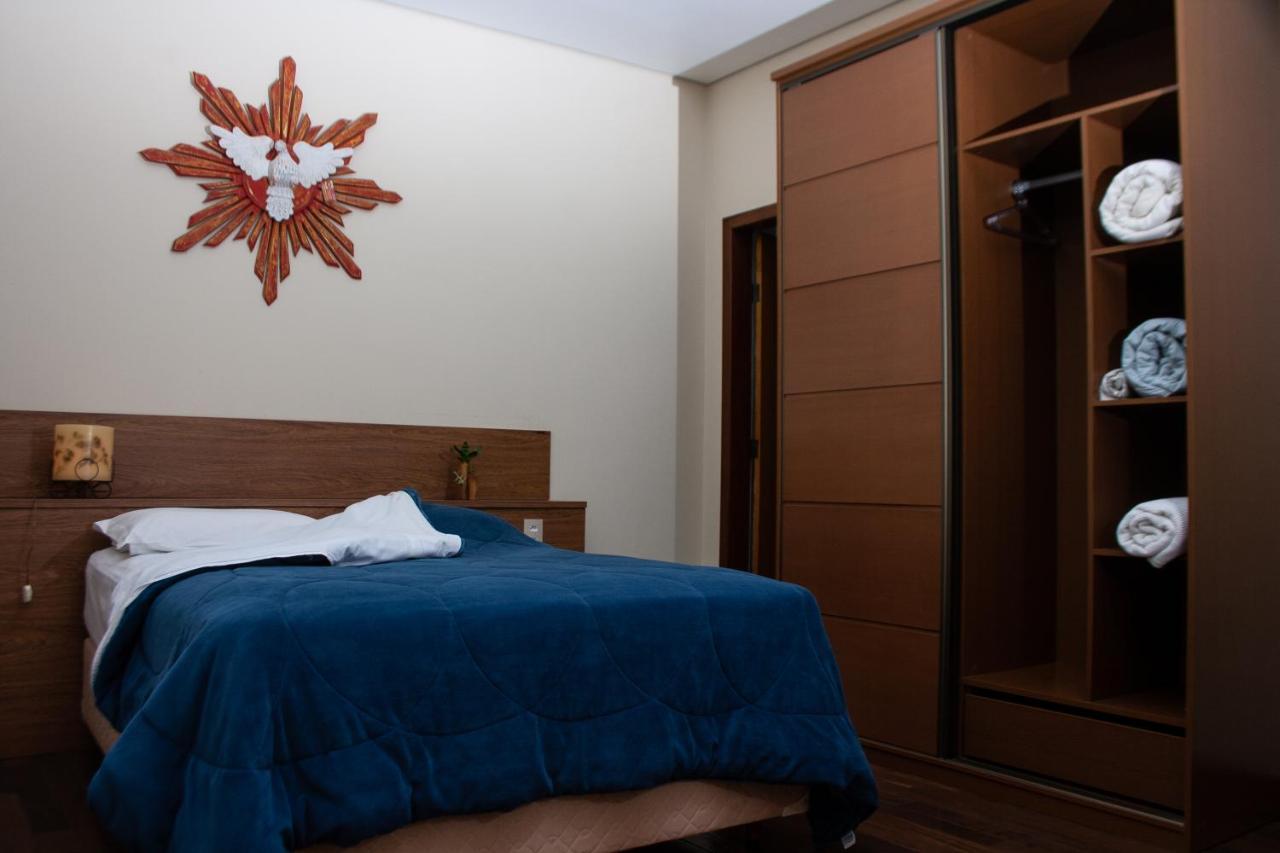 פראדוס Apart Hotel Agua Limpa מראה חיצוני תמונה